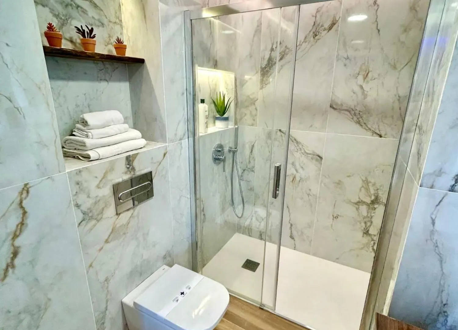 Gatu Premium Deseo Piso De Lujo Con Parking 